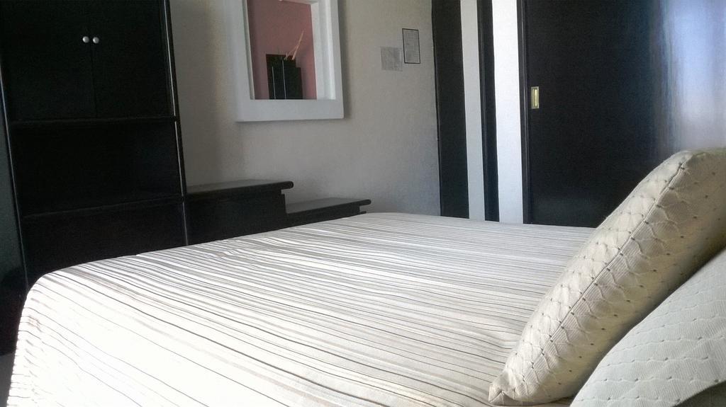 Hotel Mary Celaya  Zimmer foto