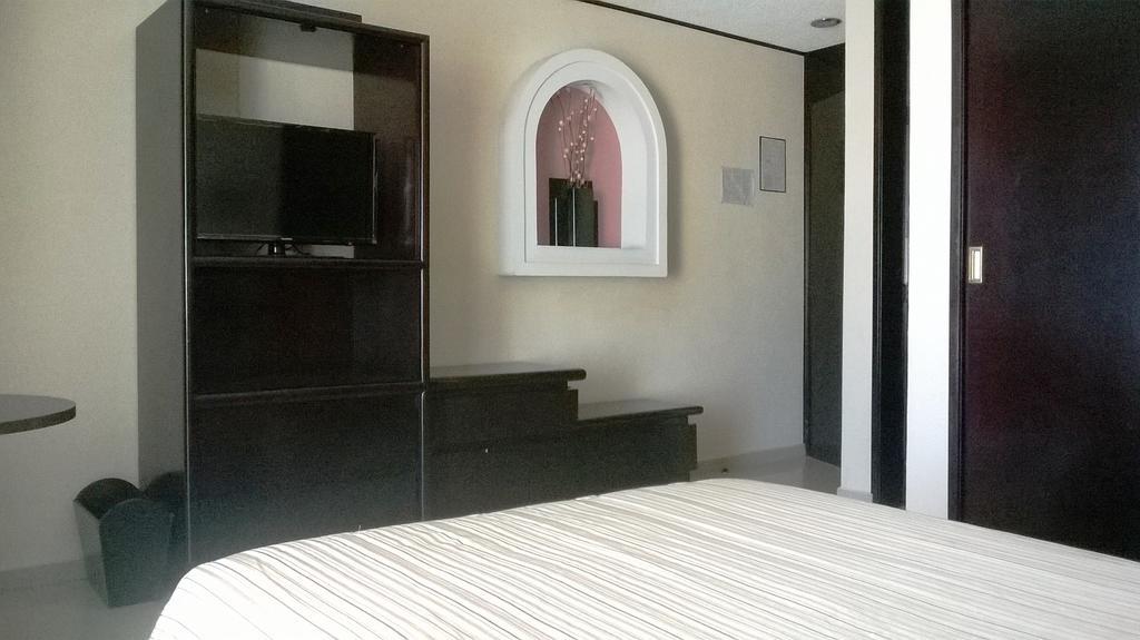 Hotel Mary Celaya  Zimmer foto