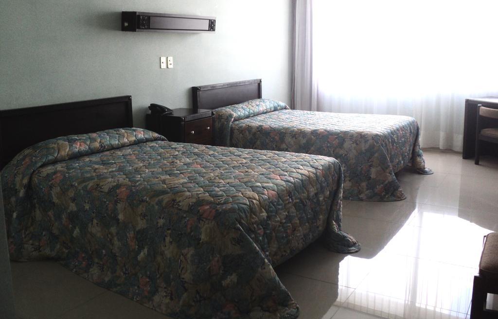 Hotel Mary Celaya  Zimmer foto