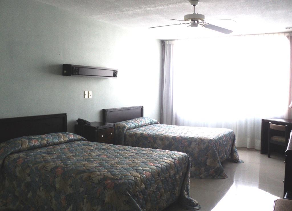 Hotel Mary Celaya  Zimmer foto